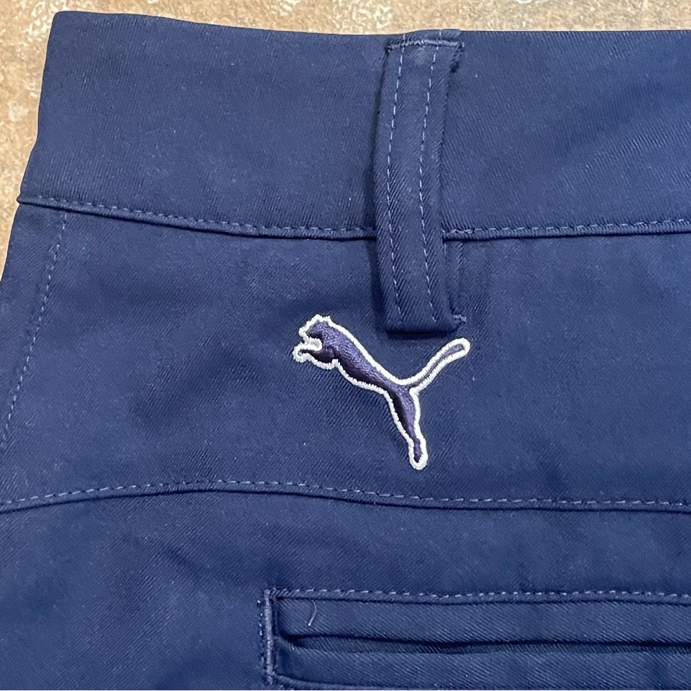 Puma Women's Deep Blue Bermuda golf shorts - Picture 3 of 9